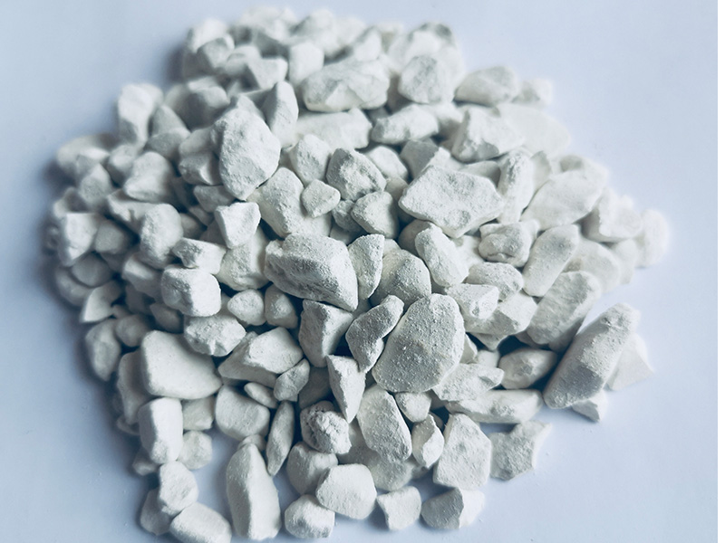 在瀝青混合料中添加消石灰的應(yīng)用